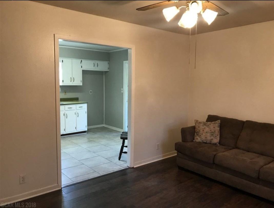 1066 S Magnolia St #NA - Photo 2 of 12