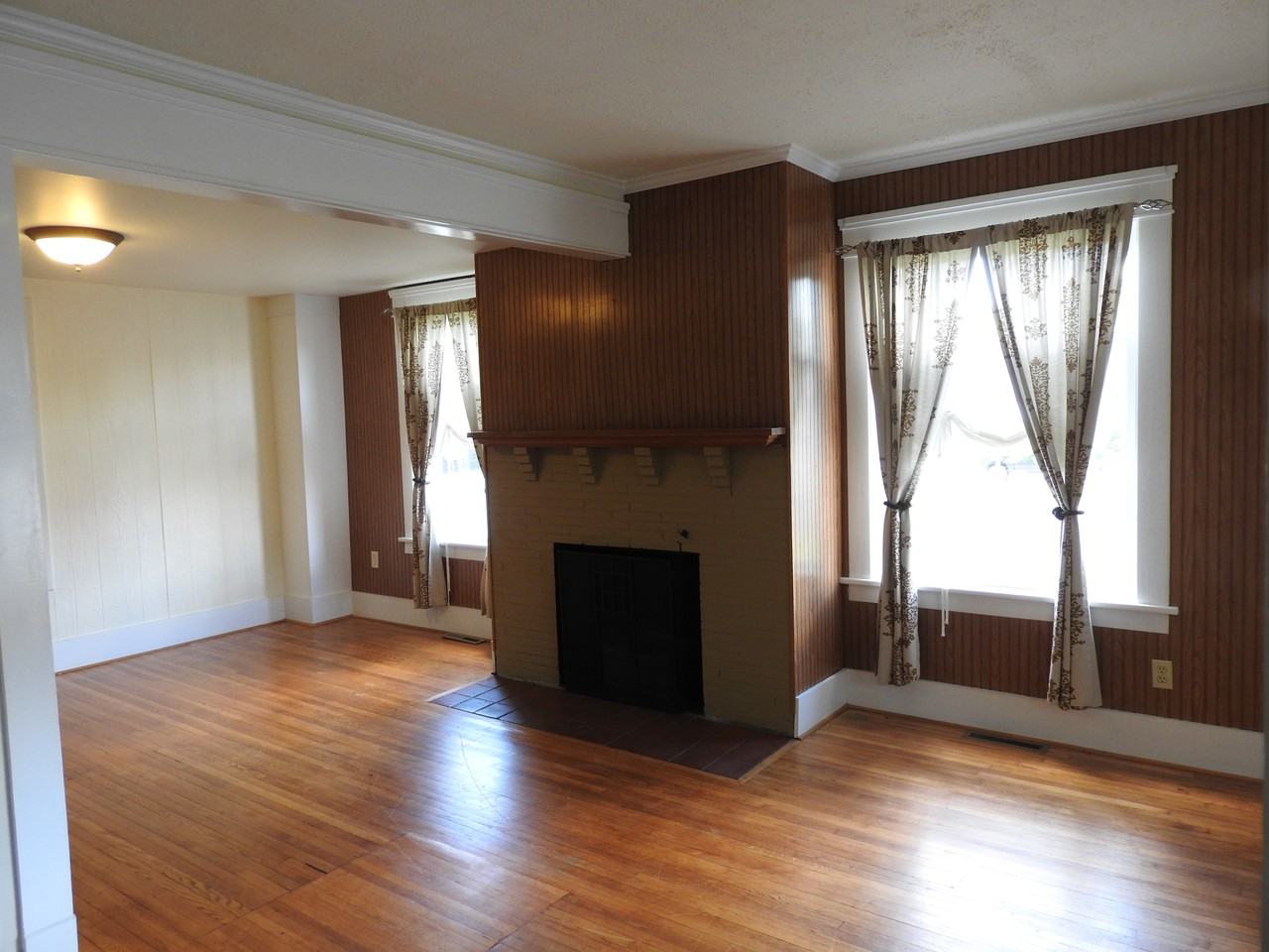 4920 Ransom Rd - Photo 2 of 9