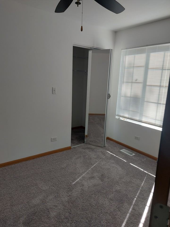 546 Fox Ridge Dr - Photo 3 of 14