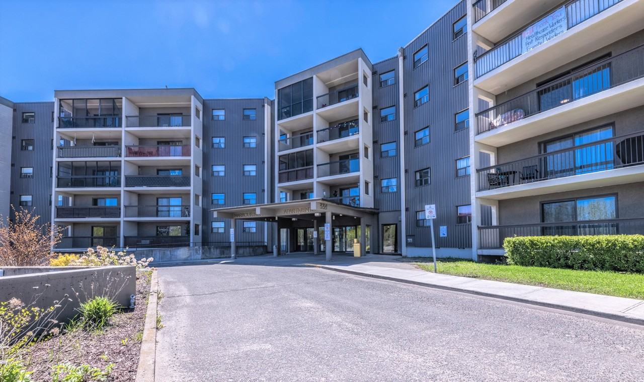 Harbour & River Heights Apartments - Photo 2 of 30