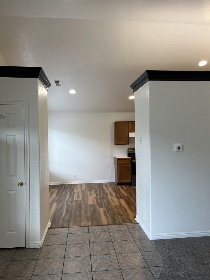 332/340 N 400 W - 332 #332 - Photo 6 of 20