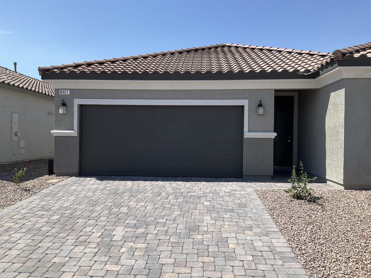 8957 Lucky Crest St #1 - Photo 2 of 20