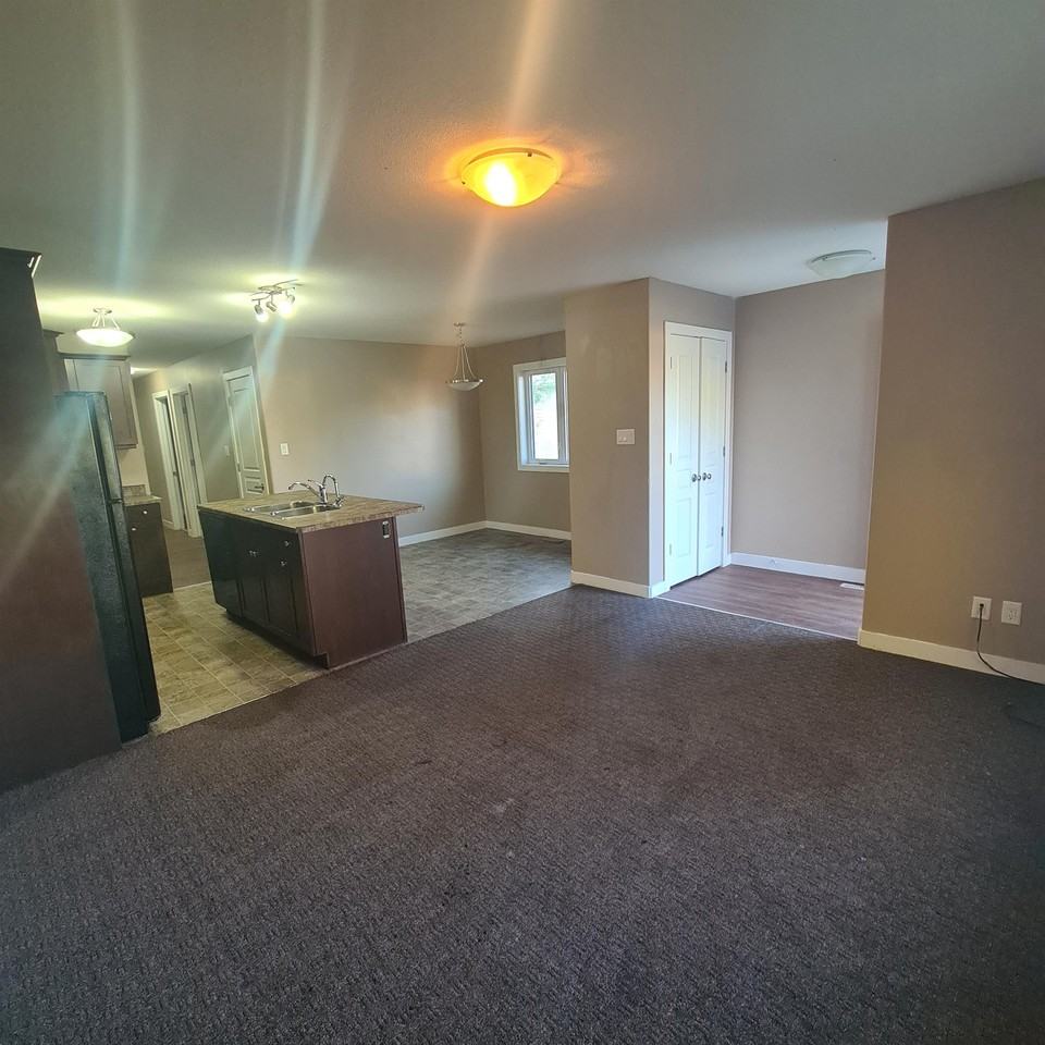 420 Toronto St #A - Photo 6 of 19