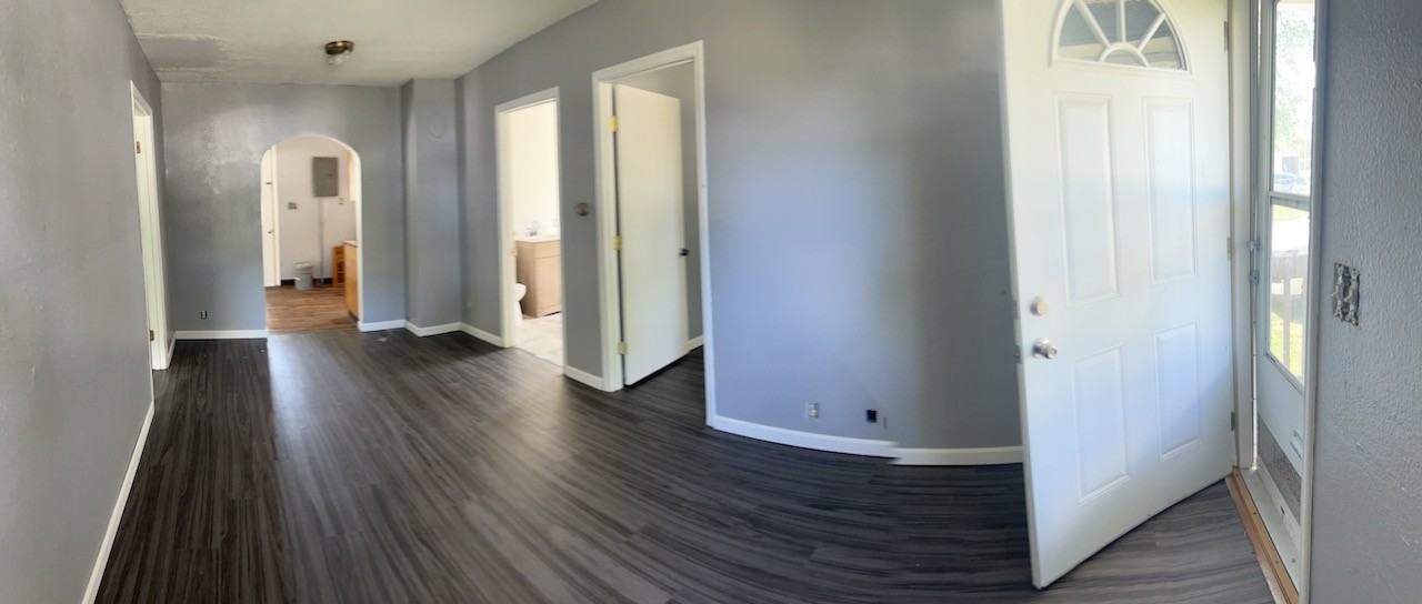 1205 W 18th St #1 - Photo 5 of 6