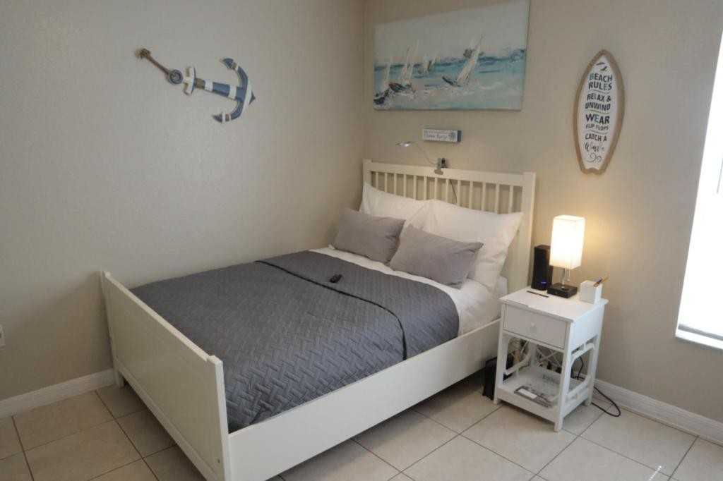 807 Adams St - Photo 2 of 24