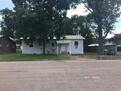 216 Main St - Photo 3 of 21