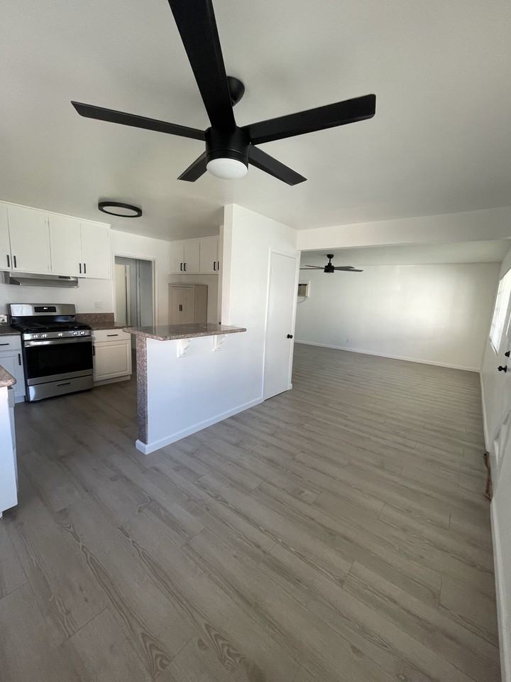 4316 Howard Ave - Photo 3 of 9