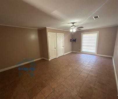 510 N Louise St - Photo 2 of 10