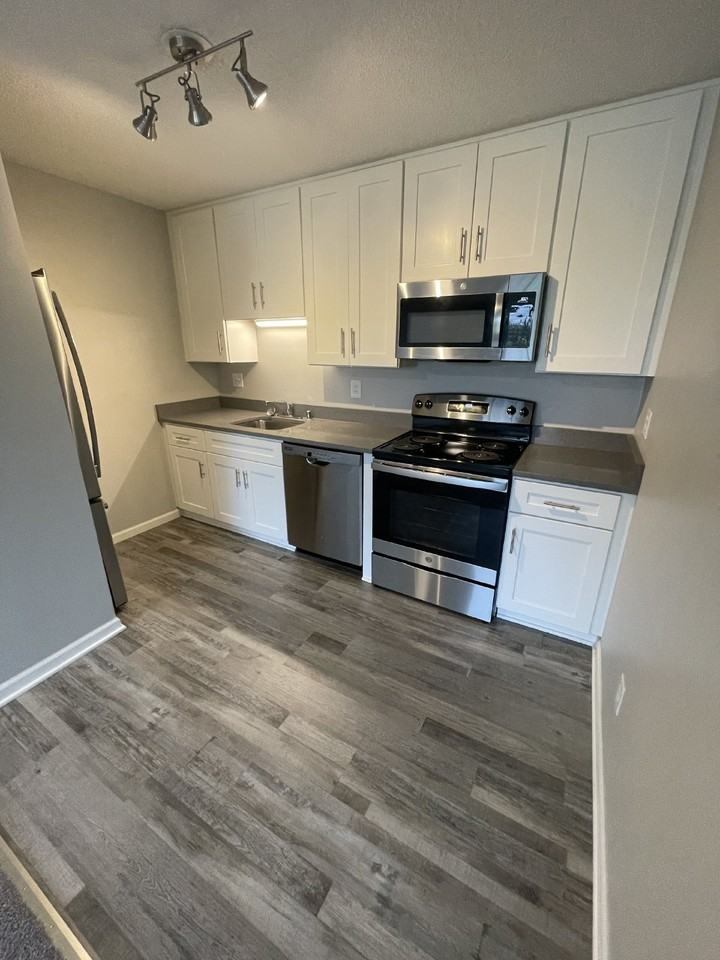 350 15th Ave W #232 - Photo 2 of 30