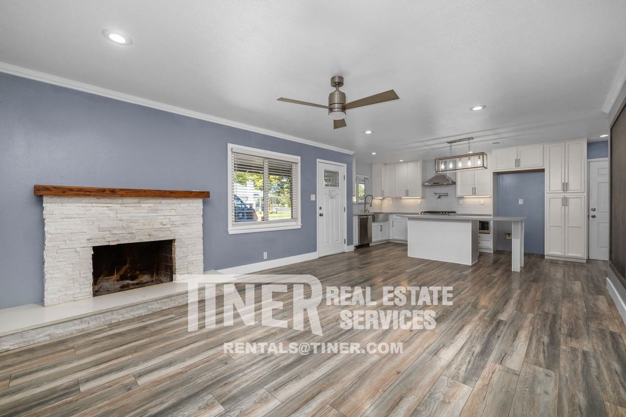 1107 Meadow Rd - Photo 2 of 31