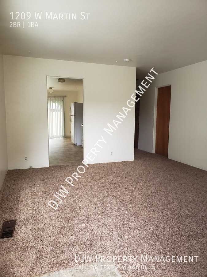 1209 W Martin St - Photo 3 of 16