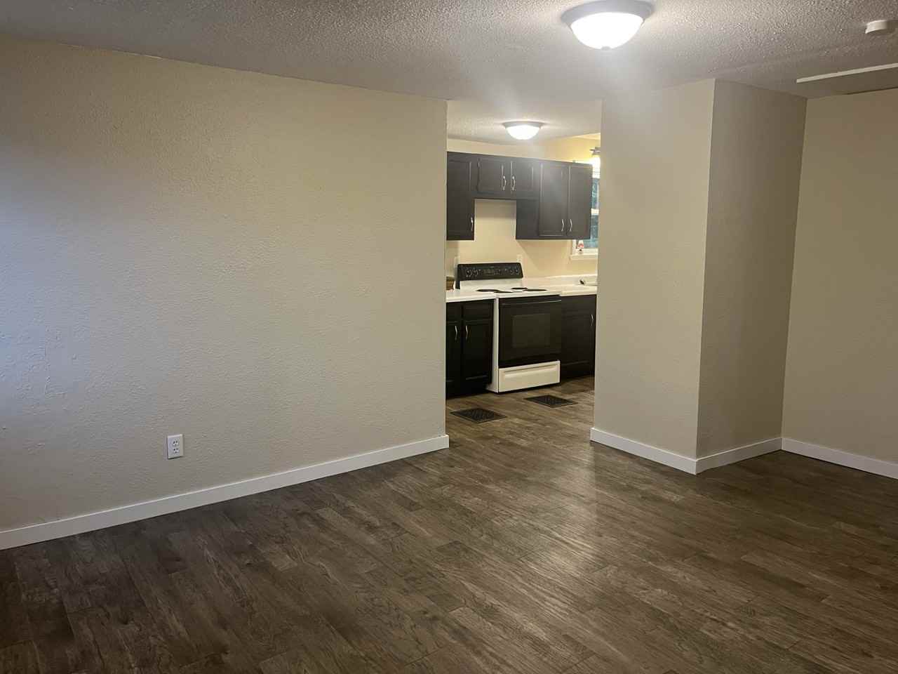 1400 County Road Jj - Photo 3 of 11