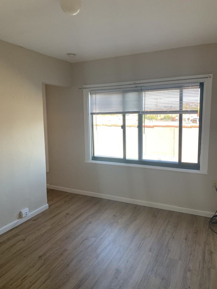 20 Hillcrest Blvd #11
