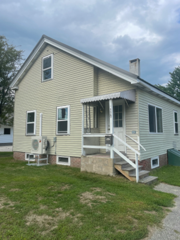 220 Lisbon St - Photo 2 of 31