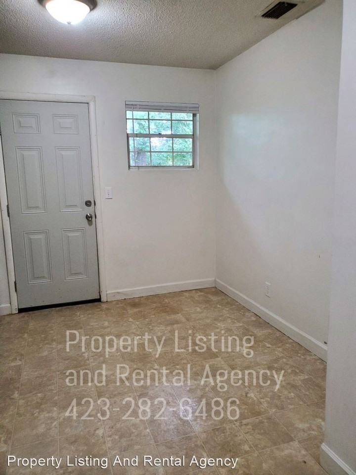 145 Lester Heights Road - Photo 3 of 11