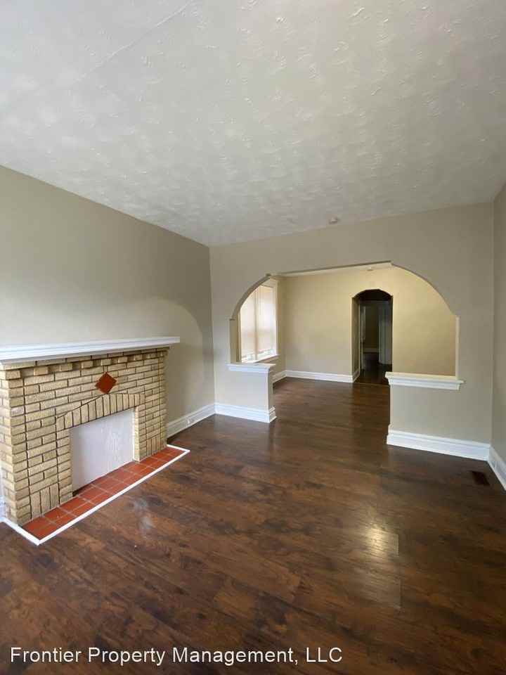 3717 Bamberger Ave - Photo 3 of 17