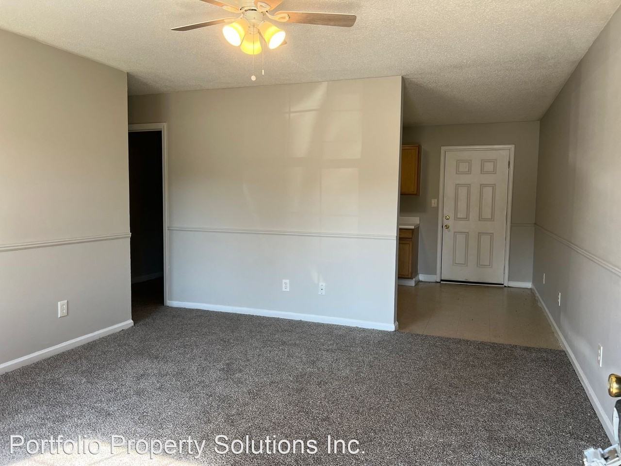 8133 / 8135 Carlton Trail - Photo 3 of 15