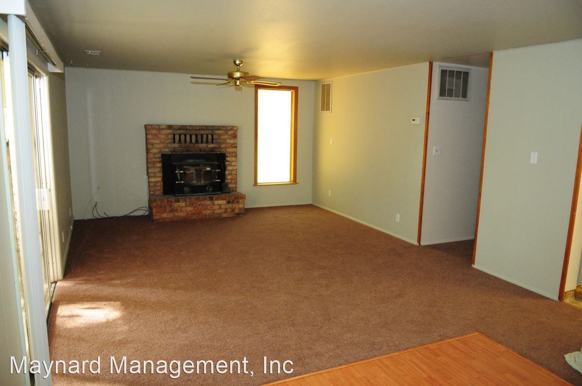 17661 Arden Ct - Photo 2 of 13