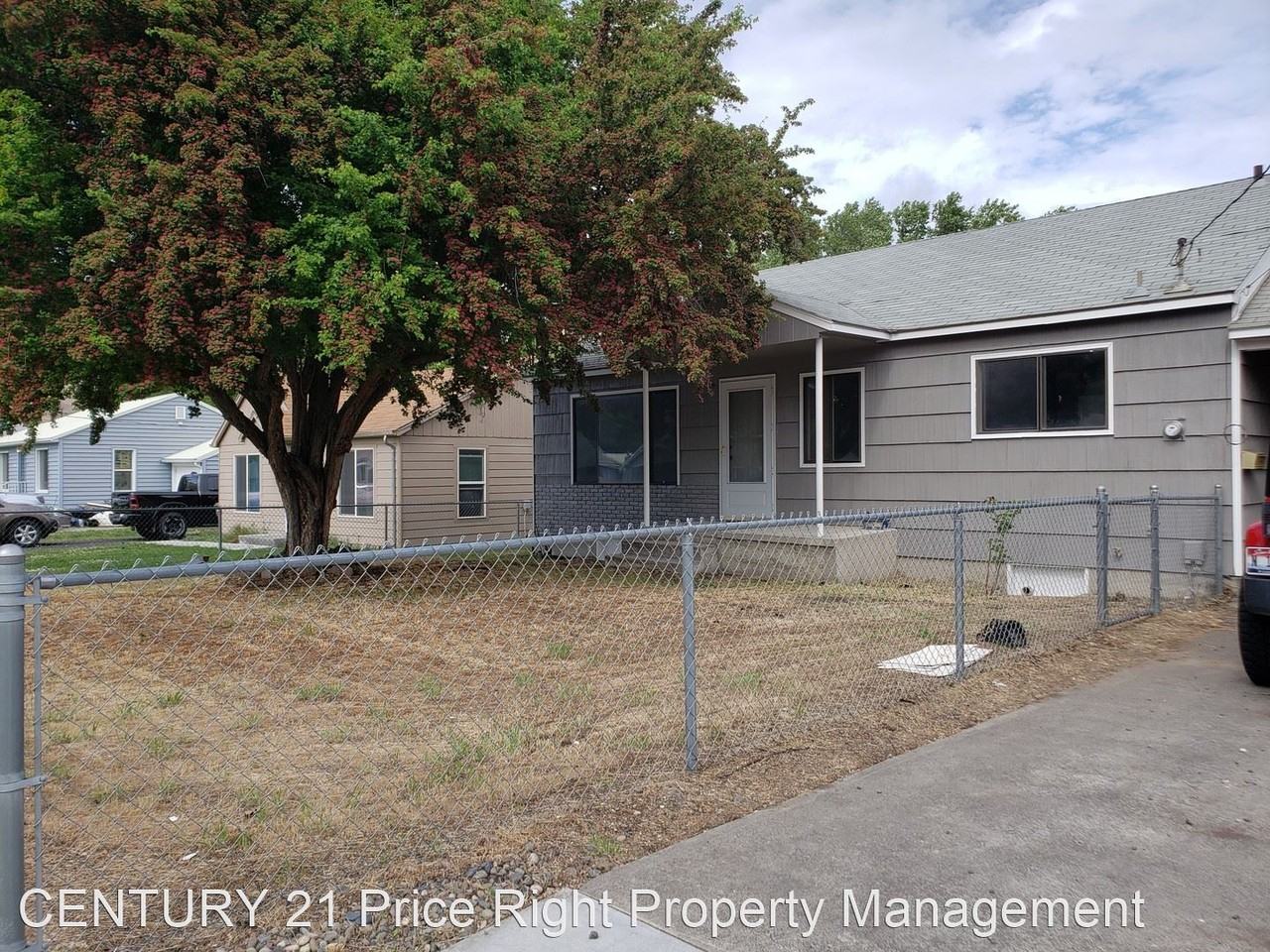 831 13th St - Photo 2 of 15