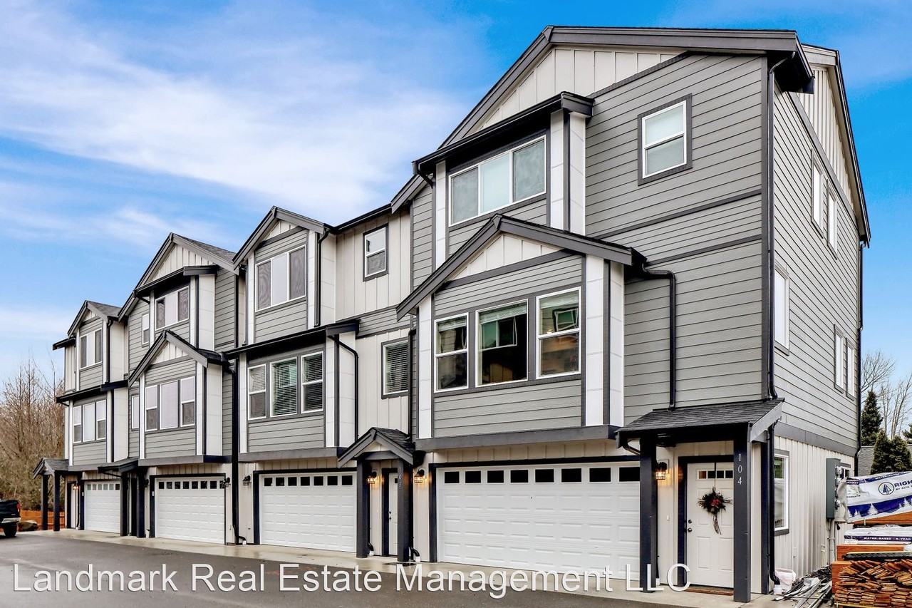 1813 East Gate Loop - Photo 2 of 33