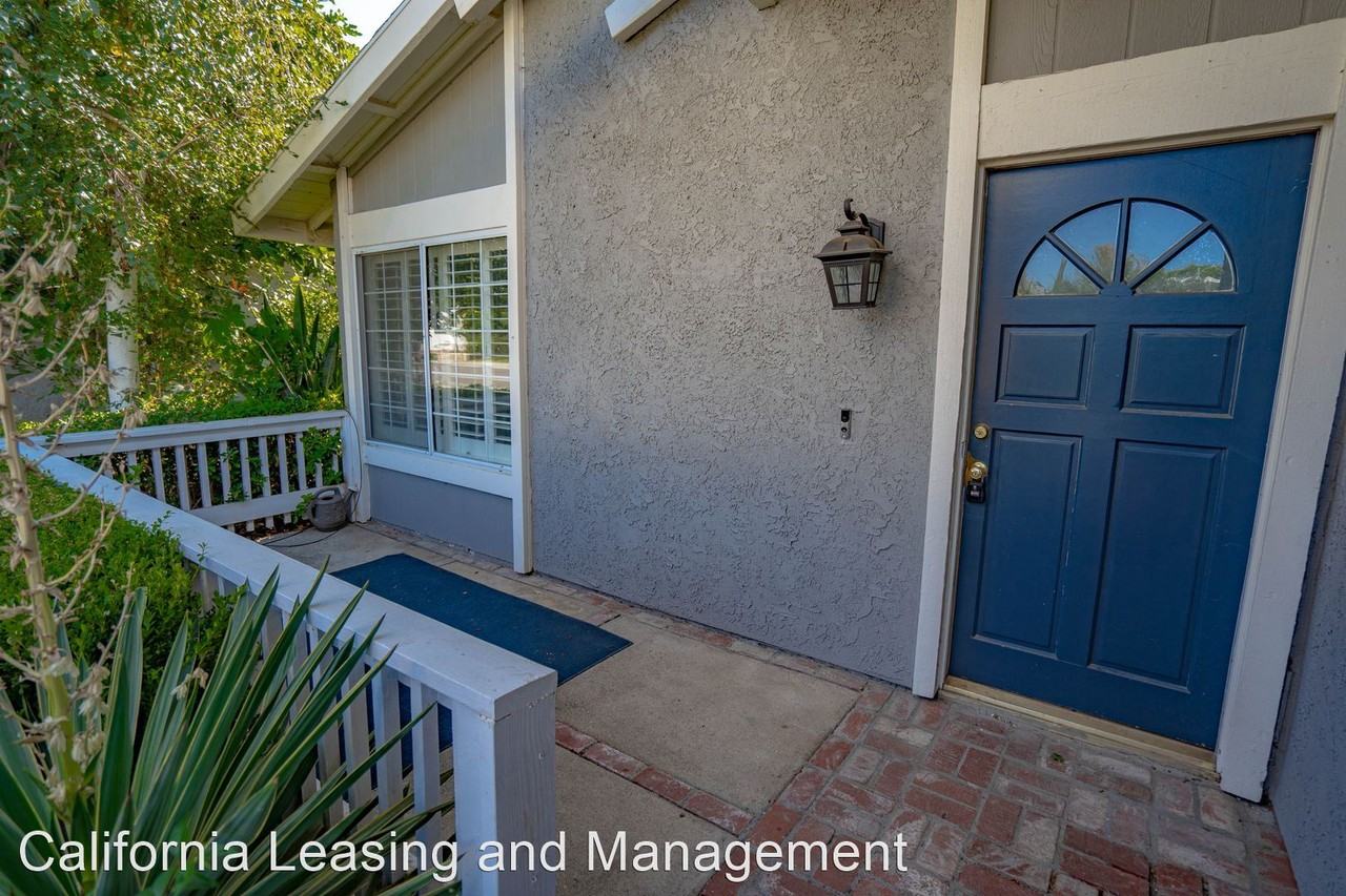 25431 Via Pacifica - Photo 2 of 26