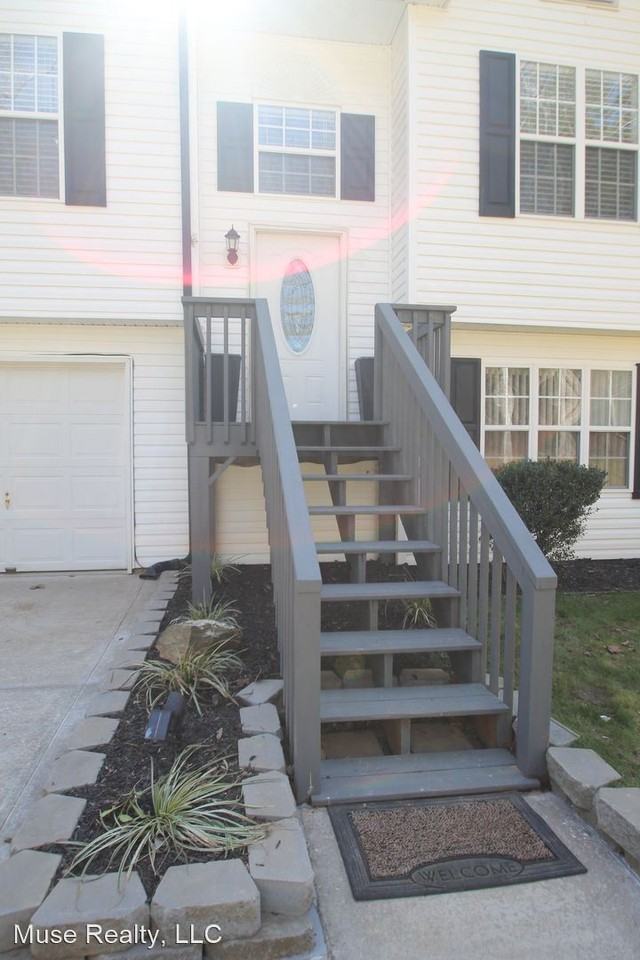2322 Greenway Dr - Photo 3 of 46