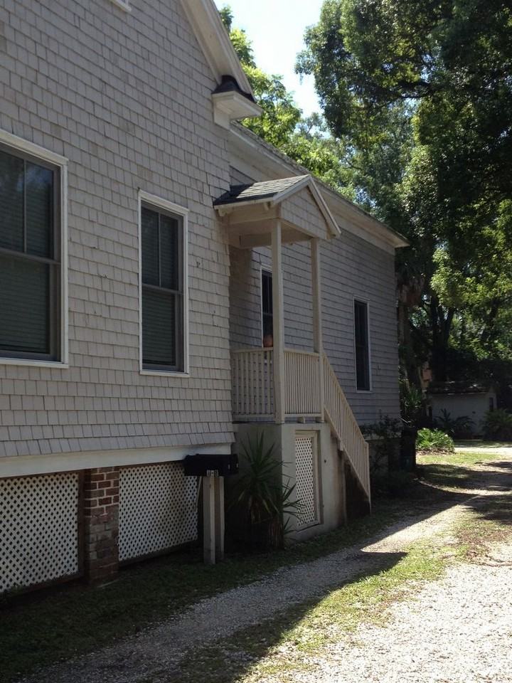 31 Saragossa St - Photo 2 of 7