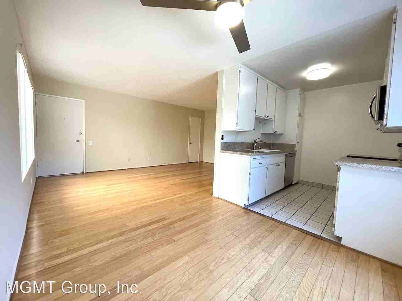 1116 N Olive Dr - Photo 2 of 13