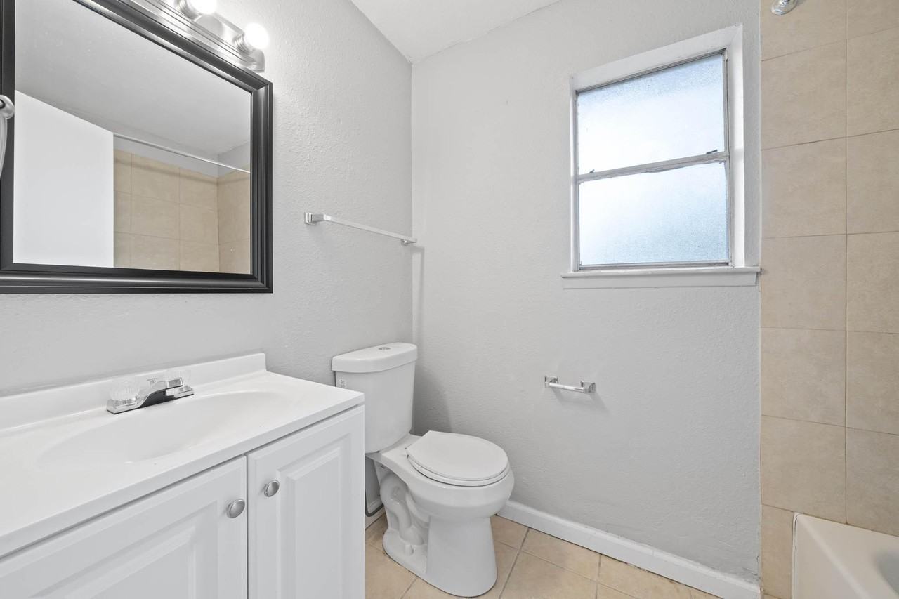 Valley Mill Ct - Photo 4 of 7