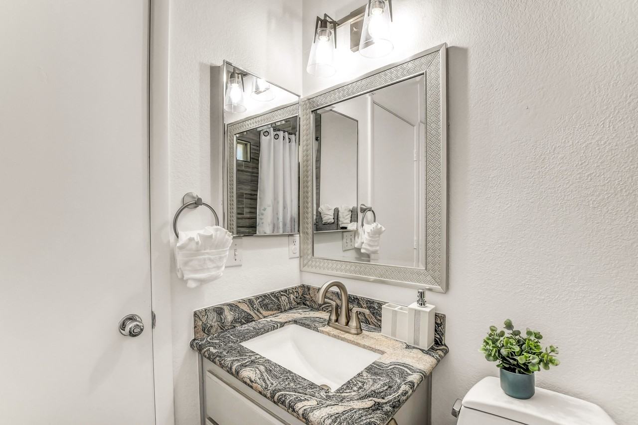 Fencerow St - Photo 5 of 18