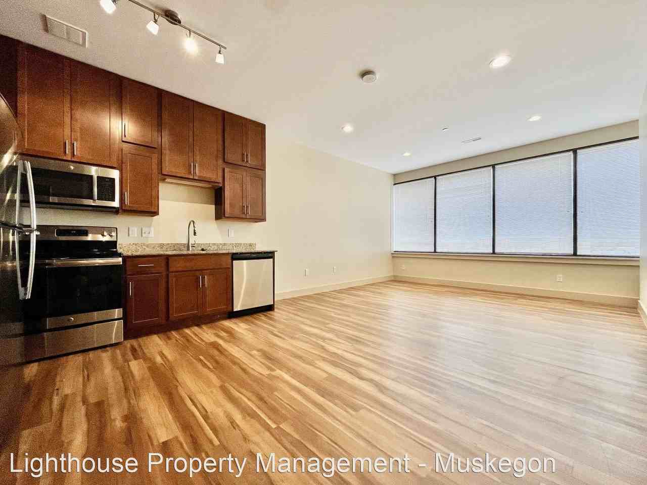 316 Morris Ave Ste 316 - Photo 3 of 20