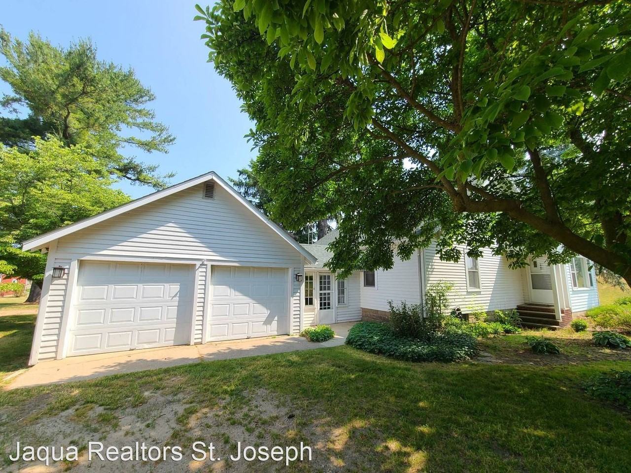 1770 N M 140 - Photo 2 of 19
