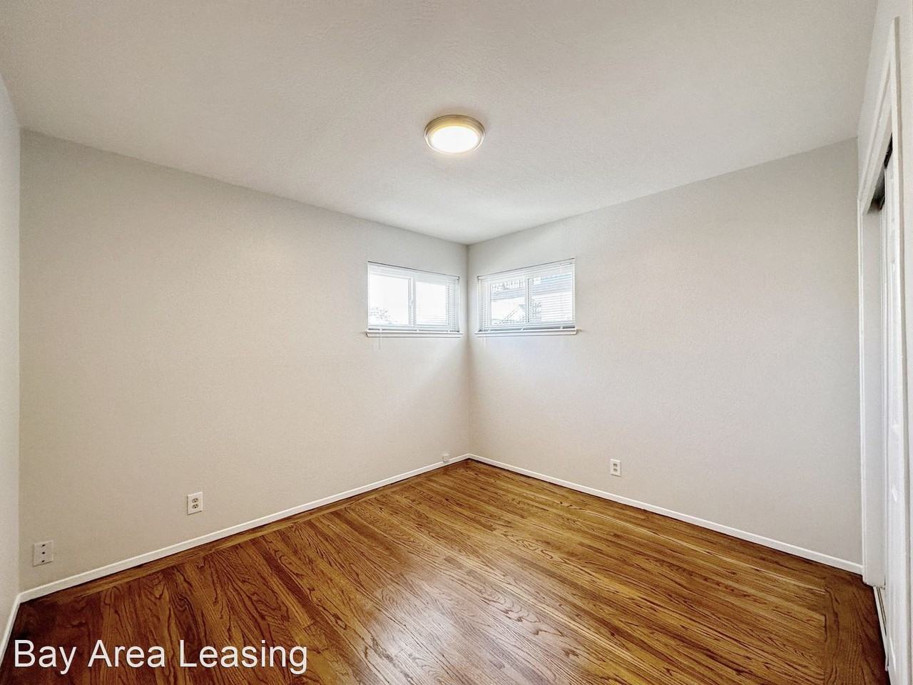 9510 B St - Photo 2 of 18