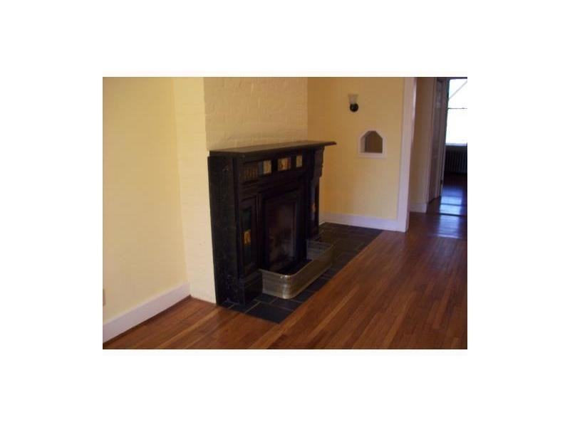 249 Maple Ave - Photo 3 of 7