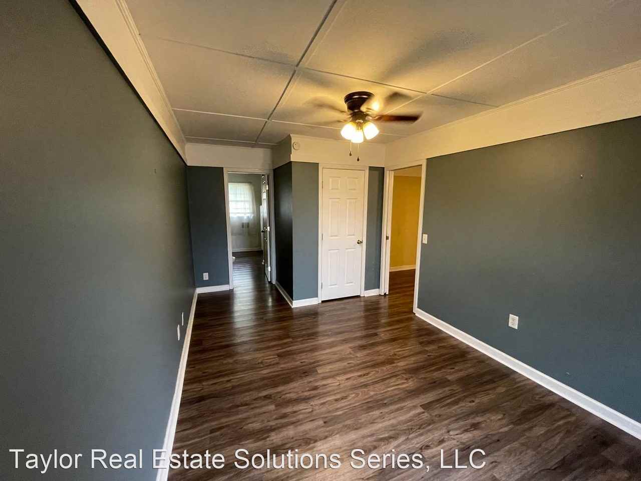 1503 Clairmont Dr - Photo 2 of 8