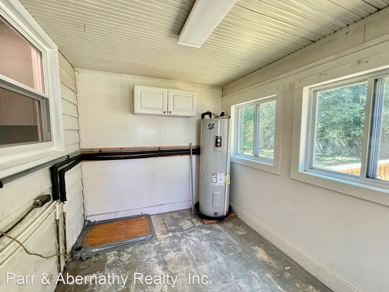 21612 Magnolia Ave - Photo 2 of 32