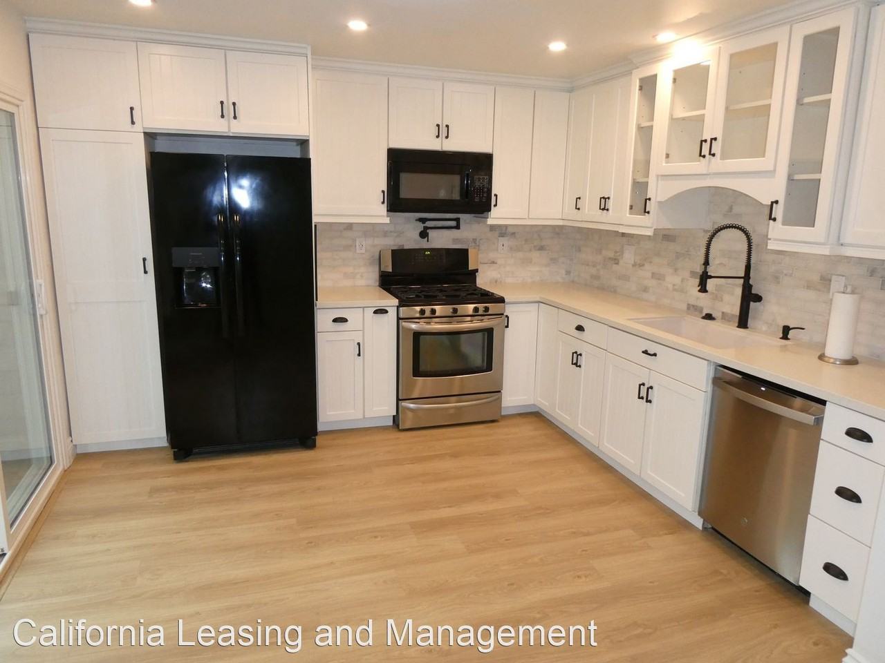 25649 Rancho Adobe Rd - Photo 2 of 21