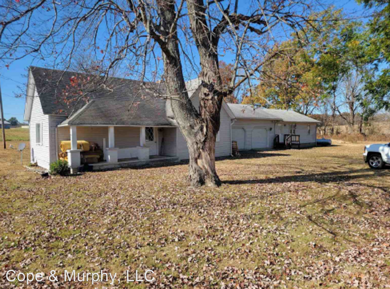 2 Bedroom Duplex w/ Garage Utilites Included Apartments 9 Zion