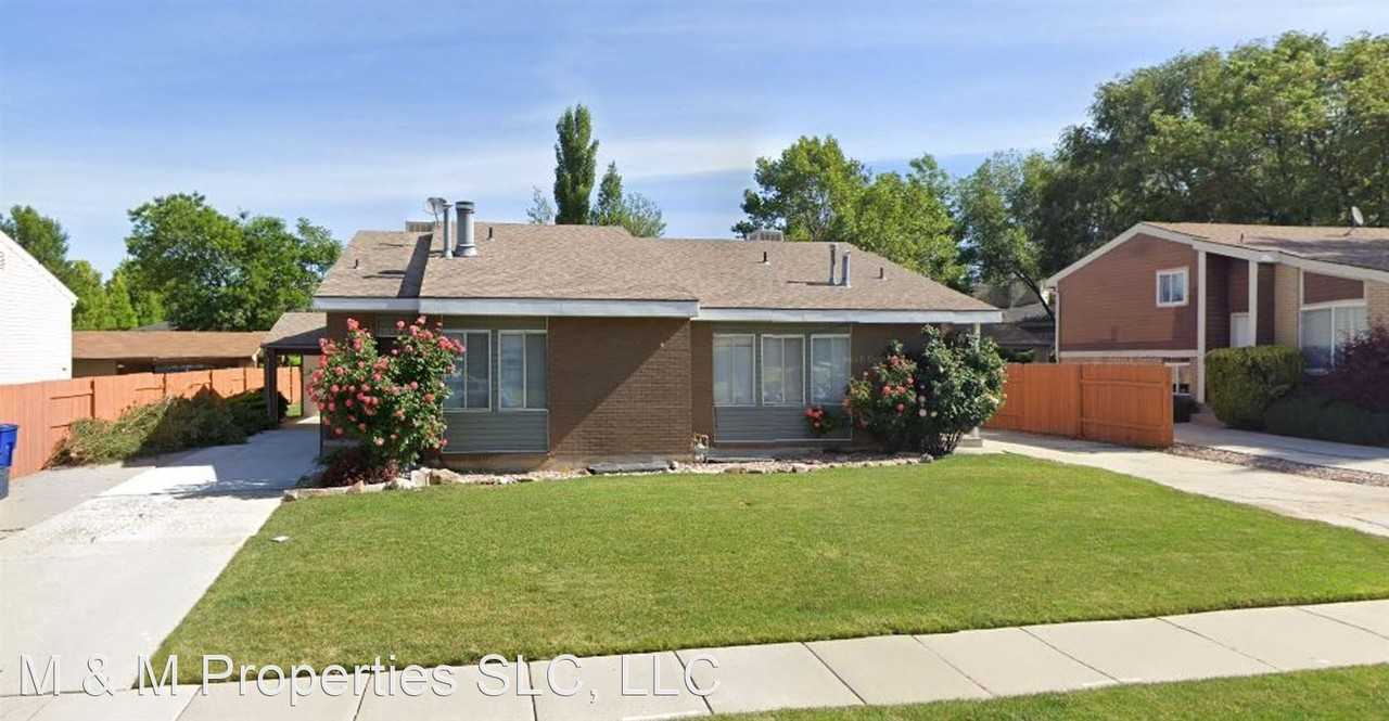 2095 2095 E Donegal Cir 3050 S - Photo 3 of 40