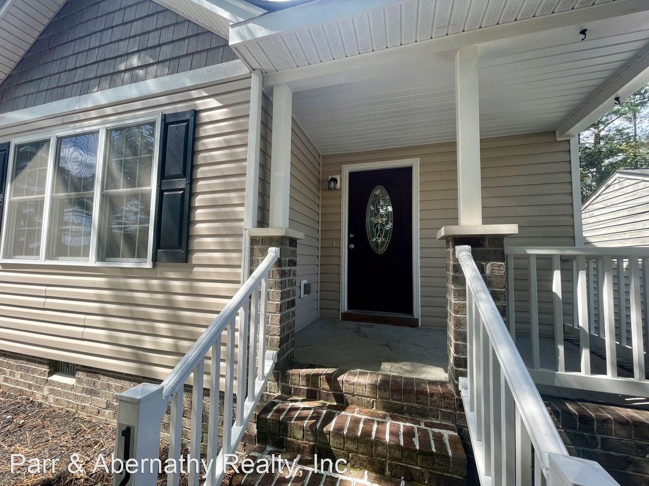 128 Lakeside Dr - Photo 2 of 31