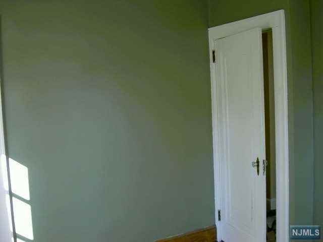 46 Pierce Ave #2ndFL - Photo 3 of 16