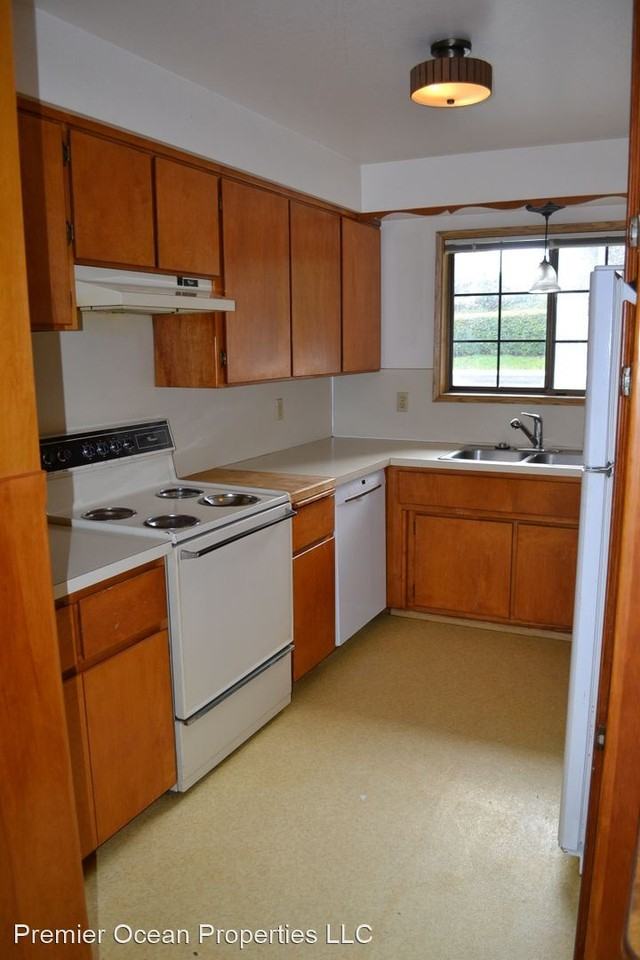 746/748 5th St. - Photo 2 of 10