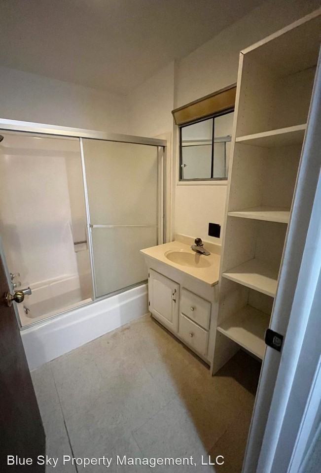 332 W. State St. - Photo 2 of 7