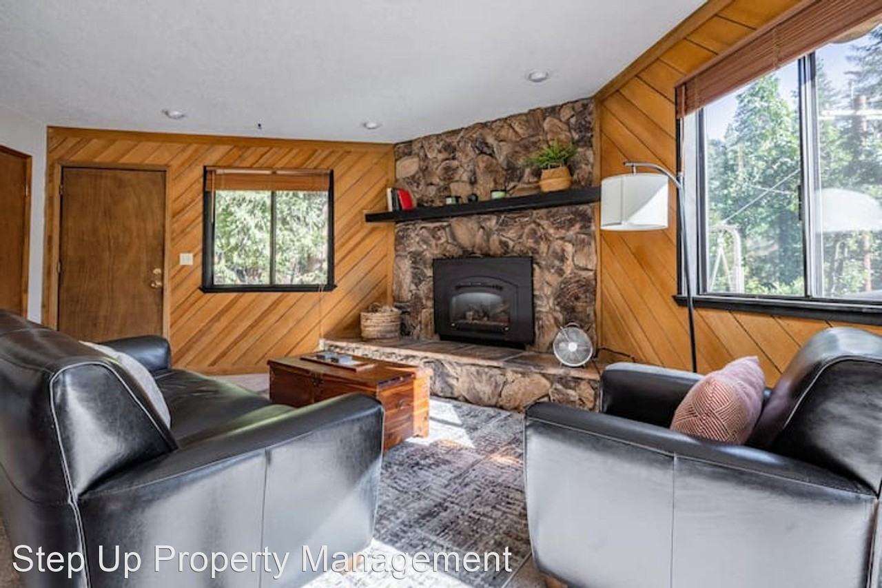 23589 Lakewood Dr - Photo 3 of 27