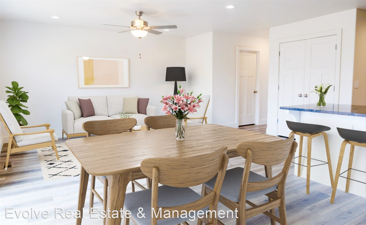 947 N 165 W - Photo 3 of 21