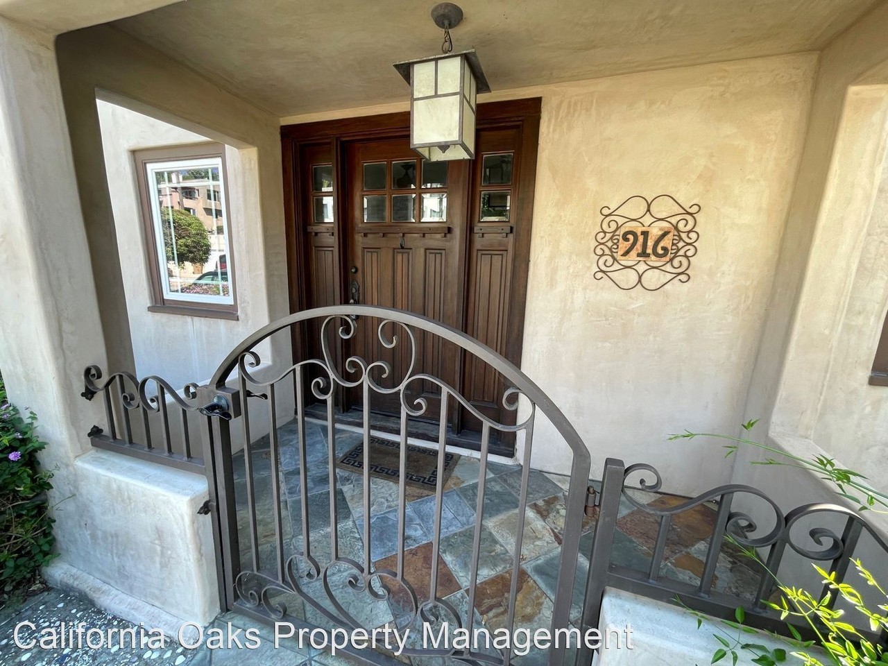 916, 918, 920 Poli Street - Photo 3 of 28