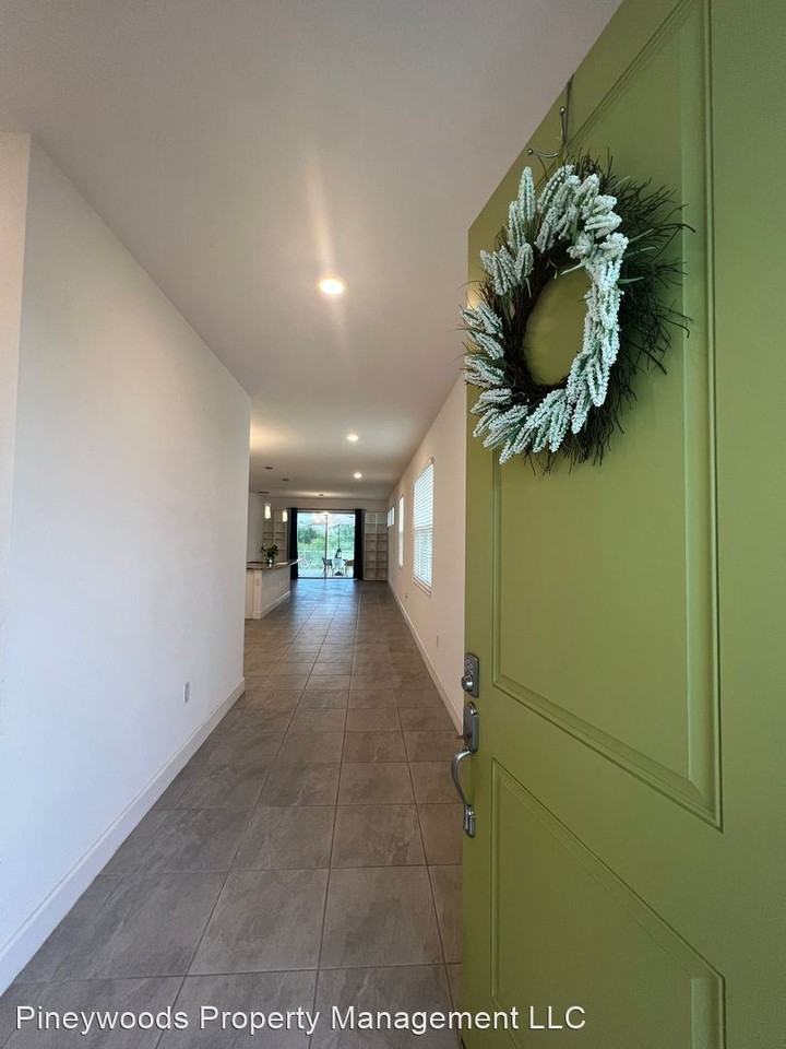 411 Sandsend Ct - Photo 3 of 28