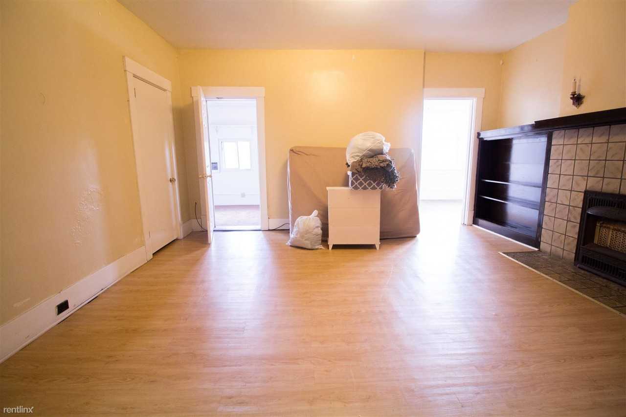 352 S Bouquet St - Photo 3 of 11