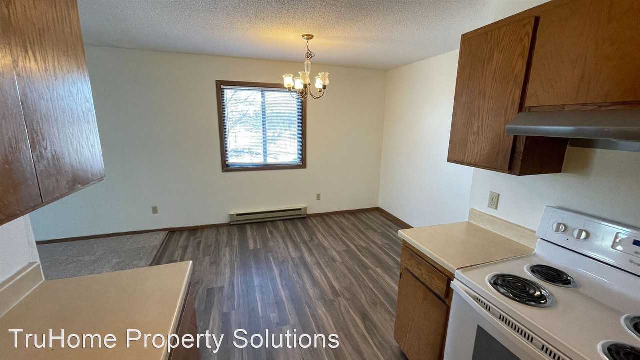 2815 20th Ave S Building F - Photo 3 of 27