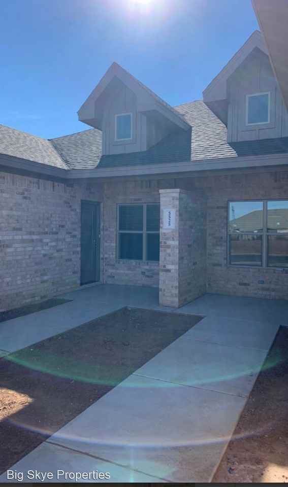 Brand new open concept quartz countertops Apartments 5525 Kemper St